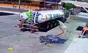 سانحه عجیب برای خودرو حمل سوخت+فیلم