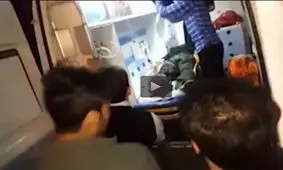 فیلم/ انفجار مین زیر پای یک کولبر