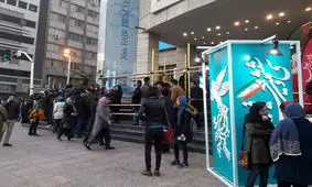 احتمال خداحافظی با نوستالژی صف‌های فجر/ بازار سیاه باید تعطیل شود