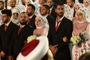 (تصاویر) ازدواج دسته جمعی فلسطینی‌ها
