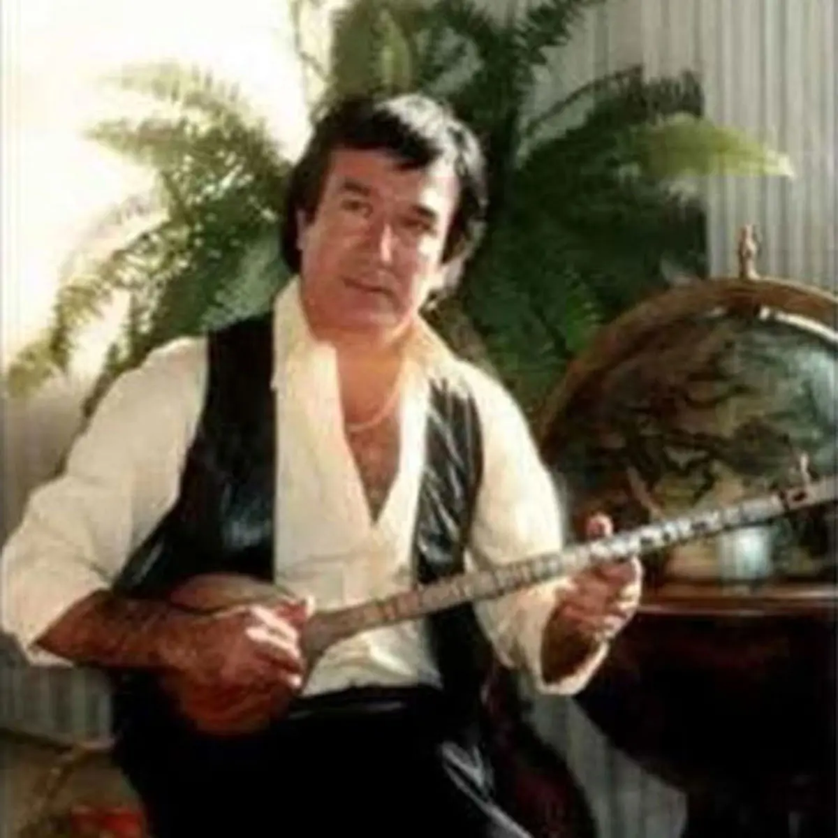 به یاد بیژن سمندر؛ سراینده نامهربون و پریا