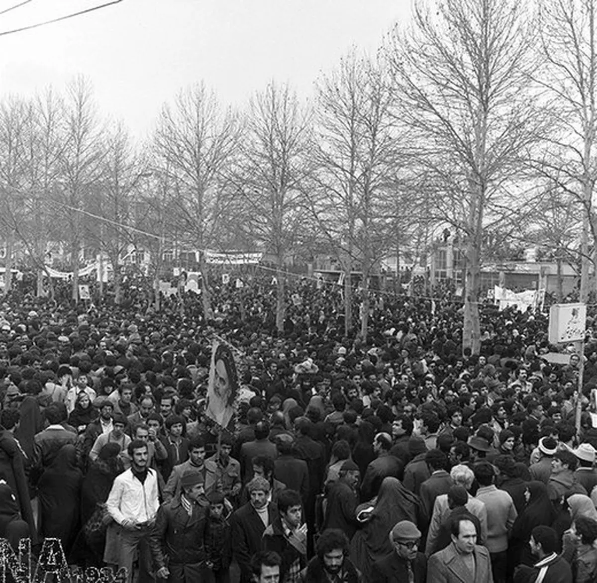 راهپیمایی میلیونی مردم در حمایت از امام خمینی (ره) ۲۹ دی۵۷