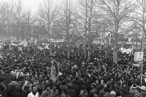 راهپیمایی میلیونی مردم در حمایت از امام خمینی (ره) ۲۹ دی۵۷