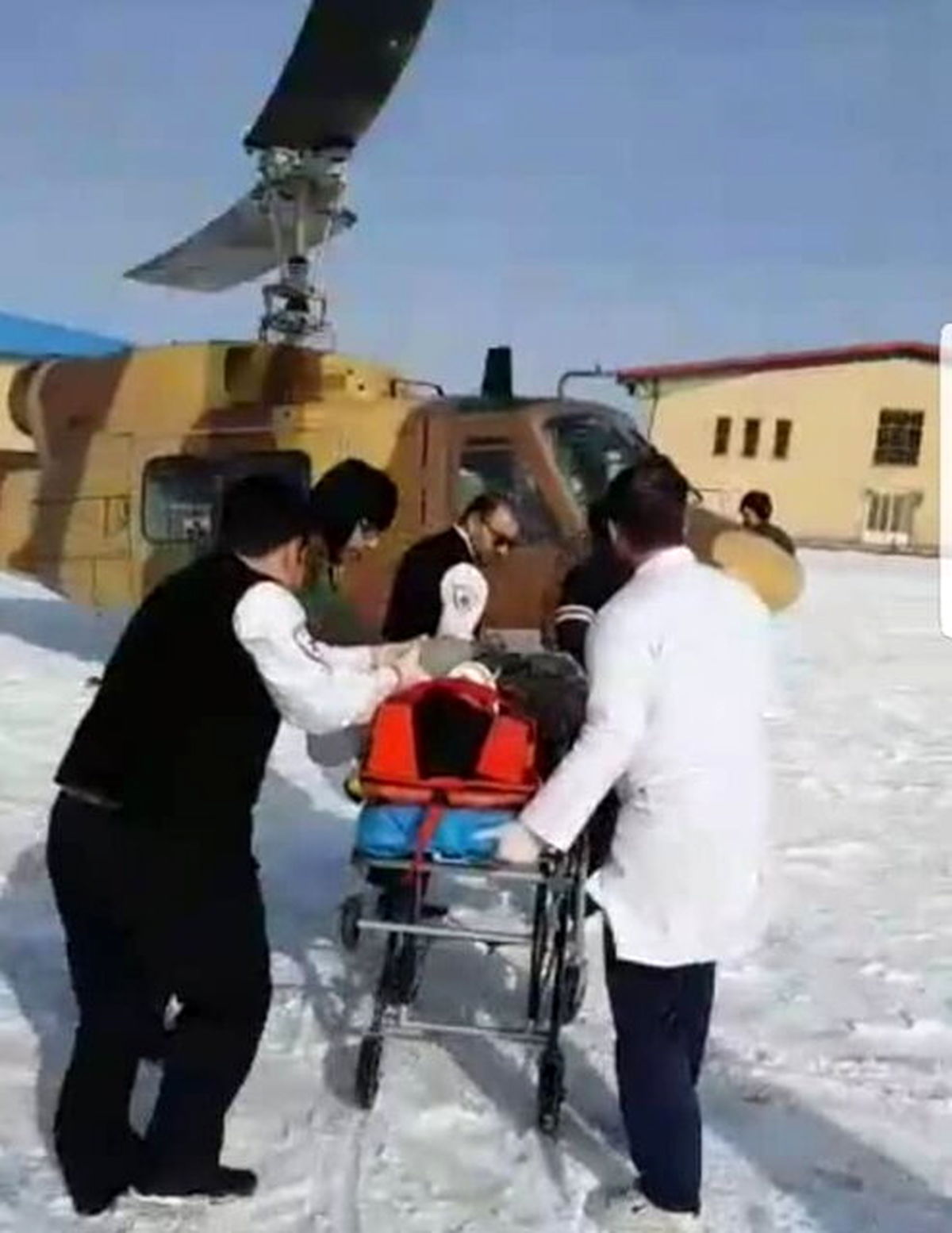 واژگونی جرثقیل در «عجبشیر»