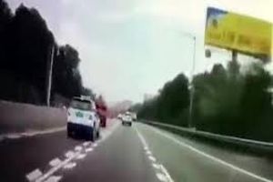 لحظه تصادف راننده‌ خواب آلود با تریلی+فیلم