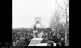 سفر به تاریخ؛ راهپیمایی میلیونی مردم در حمایت از امام در سال ۱۳۵۷