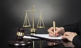 طرح ساماندهی دفاتر وکلا و پزشکان در دستورکار کمیسیون‌های مجلس