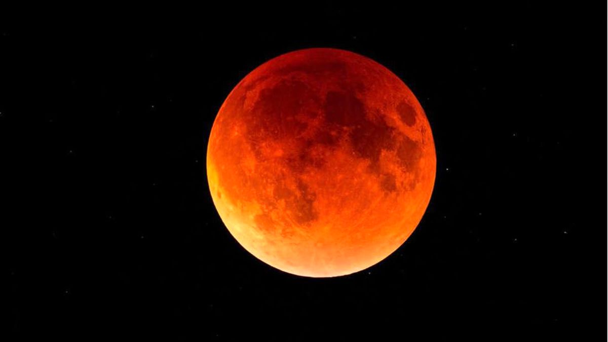 ویدئو/ماه سرخ فوقالعاده چیست؟