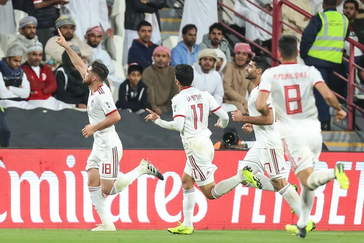 فارسی بلد نیست اما عاشق ایران است