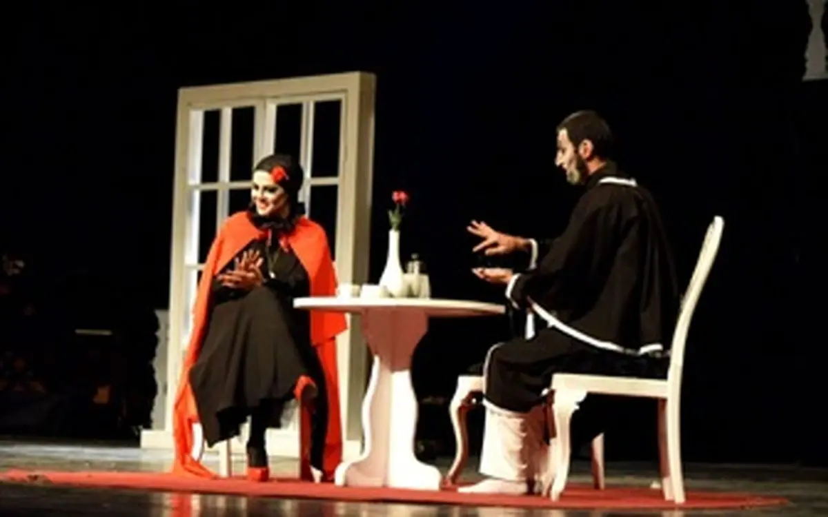 گِله خانم بازیگر از اجرای برخی تئاتر‌های سخیف