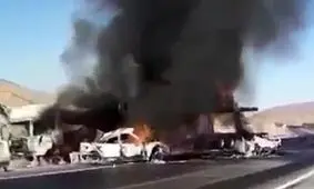 فیلم | قاچاق سوخت دو پژو ۴۰۵ را خاکستر کرد