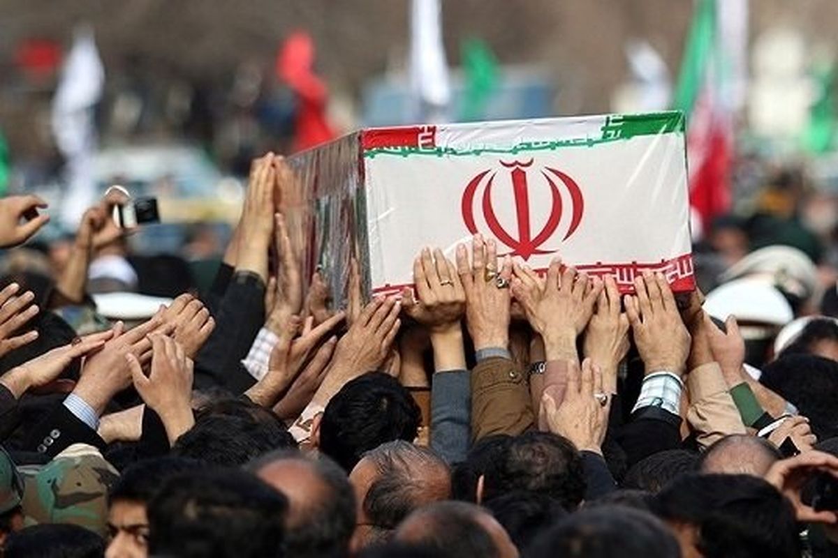 پیکر یک شهید دفاع مقدس پس از ۳۲ سال تشییع شد