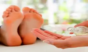 چالش 30 شب روغن زدن به کف پا شب چهارم