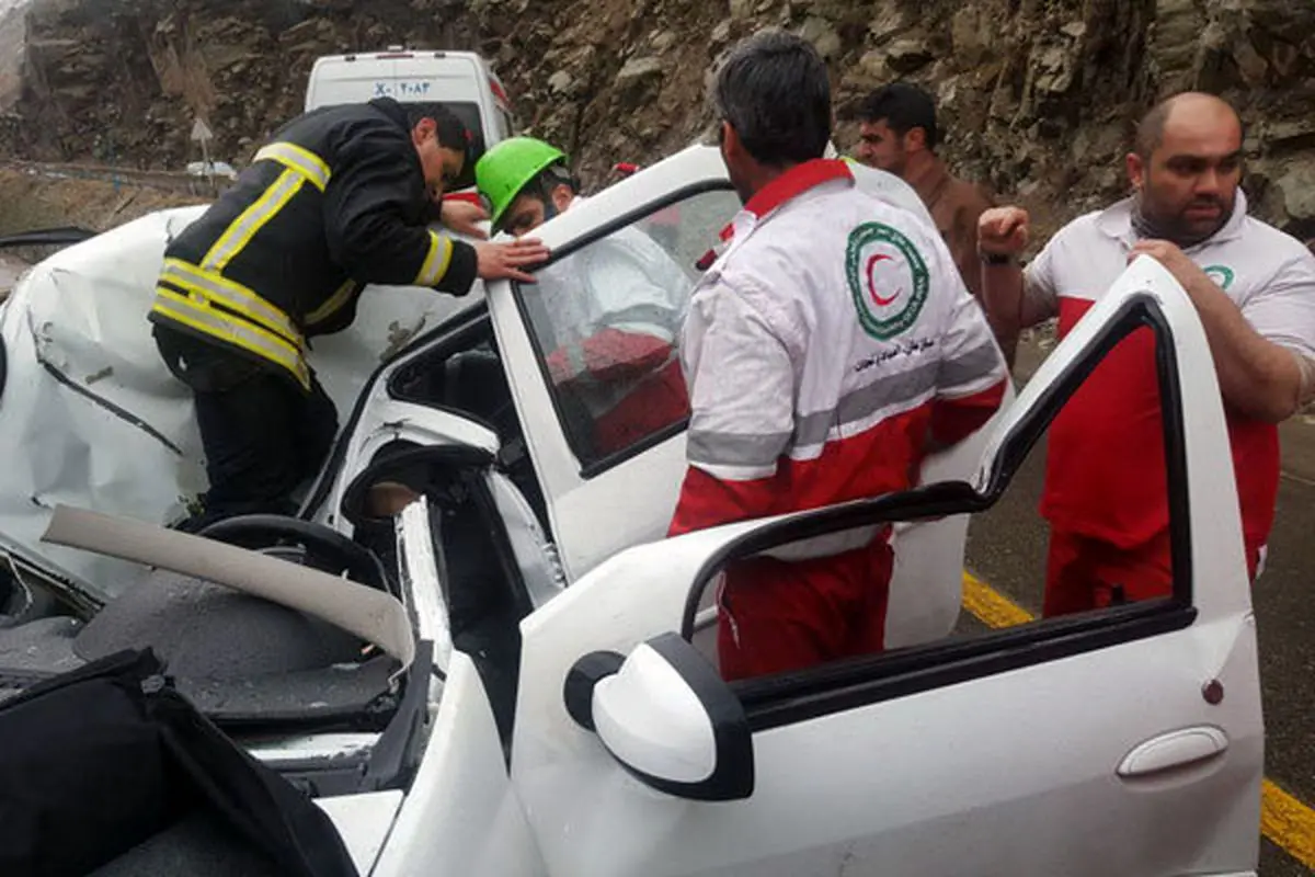 ریزش کوه روستای بیاتلو شهرستان‌خوی/تیم های امدادی اعزام شد