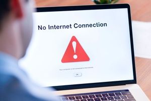 خواستار پایان دادن قطعی به سیاست‌های محدودکننده‌ی اینترنت هستیم