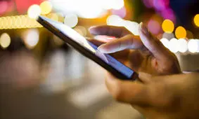 مهمترین نکات درباره آداب مکالمات تلفنی که به بهبود روابطتان کمک زیادی می‌کند