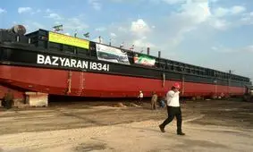 بارج ۷ هزارتنی«آبرسان» در صدرای بوشهر به آب انداخته شد+تصاویر