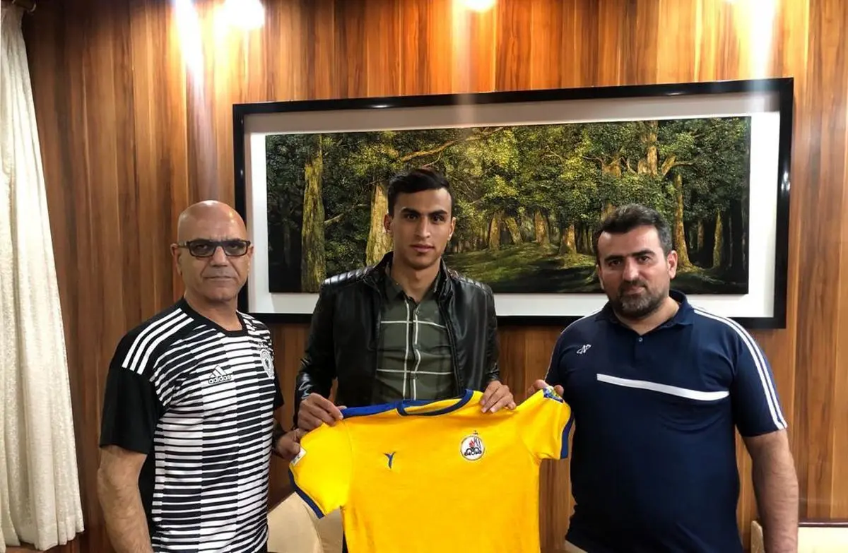 مهاجم فولاد شاگرد مرزبان شد