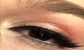 فیلم آموزشی کشیدن خط چشم