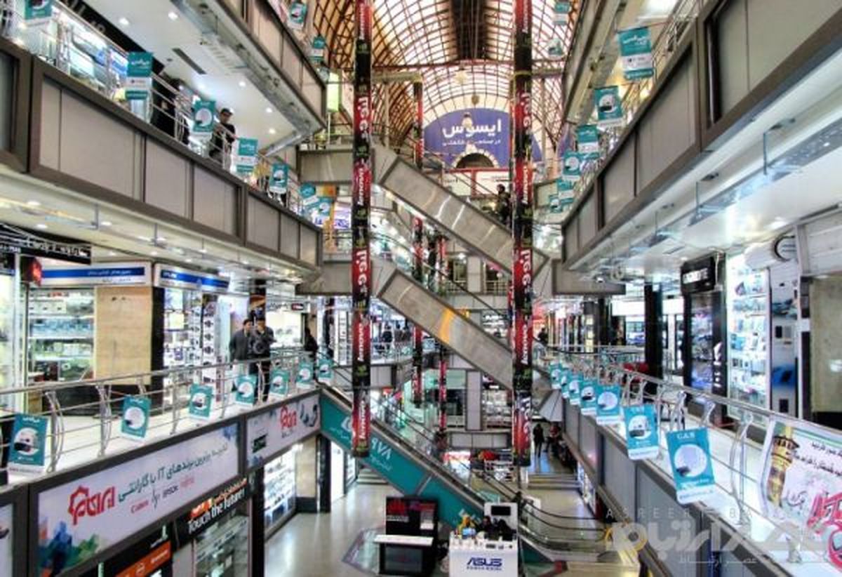 فعالان بازار : واردات گوشی به شدت افت داشته است؛ گمرک : واردات گوشی 19 درصد رشد داشت/ واردکنندگان در حال ورشکستگی هستند
