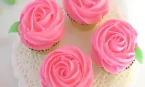 تزیین کاپ کیک ها به صورت گل رز +فیلم