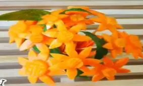 سفره آرایی گل هایی زیبا با هویج
