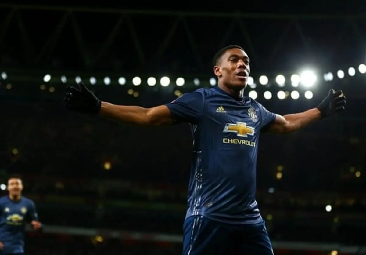 منچستریونایتد به یک هشتم نهایی رسید