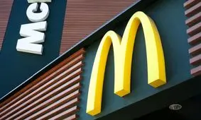 مخالفان جنگ غزه علیه مک دونالد دست به اقدام عجیبی زدند/ ویدئو