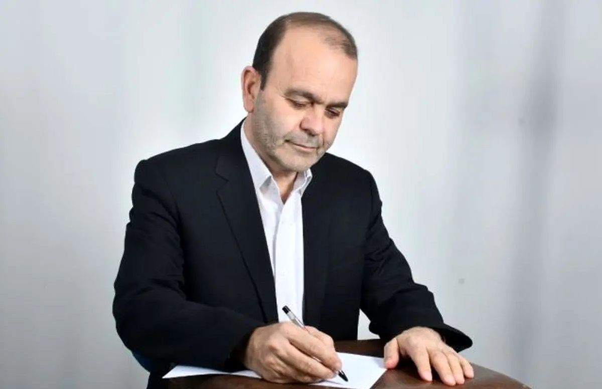 جمع زیادی از مستشاران نظامی با زنان غیرایرانی ازدواج کردهاند/ با آنان درباره قانون بکارگیری مشاغل حساس چه کنیم؟/ مگر فرزندان ظریف قبلا که وزیر خارجه بود، فرزند او نبودهاند که اکنون تابعیت شان مساله شده است؟!