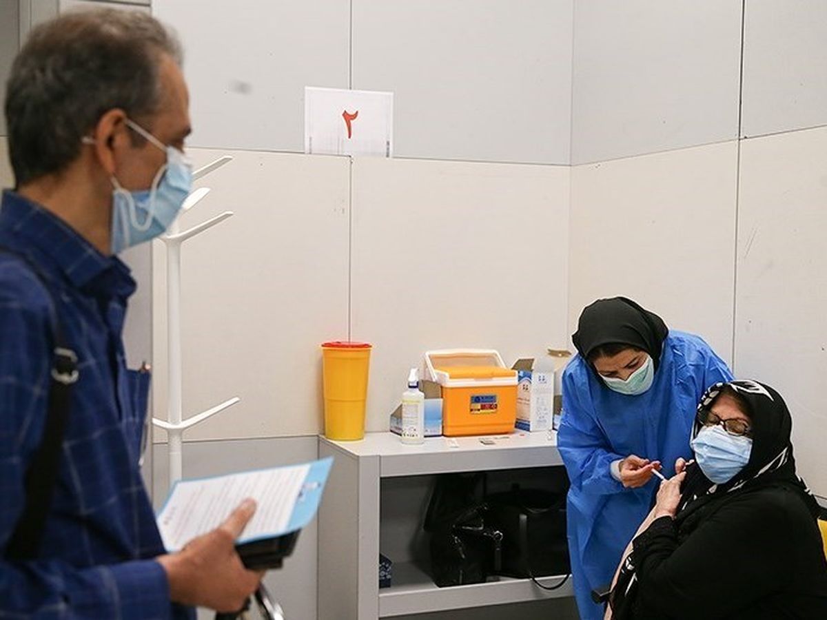ستاد کرونا­: ۱۴ میلیون ایرانی هیچ واکسنی نزده‌اند