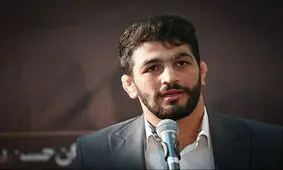 واکنش حسن یزدانی با شعری از شفیعی کدکنی به حادثه متروپل/ عکس

