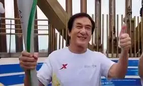 حمل مشعل بازی‌های ورد گیمز توسط جکی چان/ ویدئو