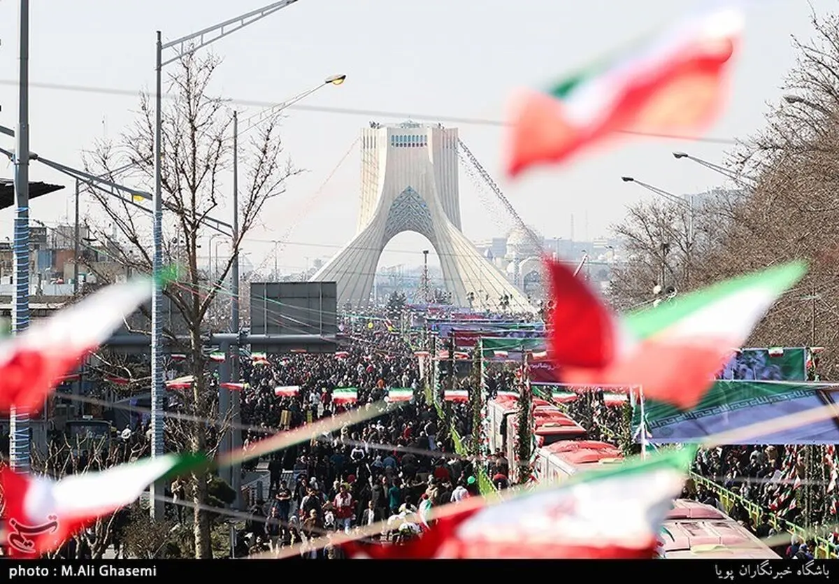 شعارهای راهپیمایی یوم‌الله ۲۲ بهمن اعلام شد/ مسیرهای ۱۲گانه راهپیمایی در تهران