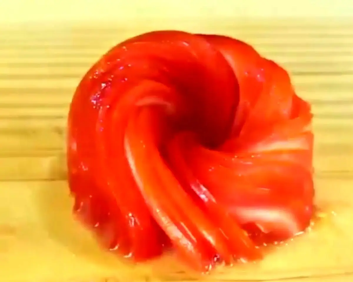 فیلم آموزش تزیین گوجه فرنگی