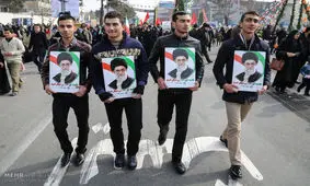 حضور گسترده مردم پایتخت پیش از آغاز رسمی مراسم راهپیمایی ۲۲بهمن