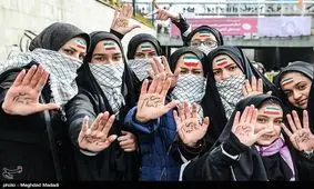 آیا اجازه شوهر برای شرکت در راهپیمائی واجب است؟!