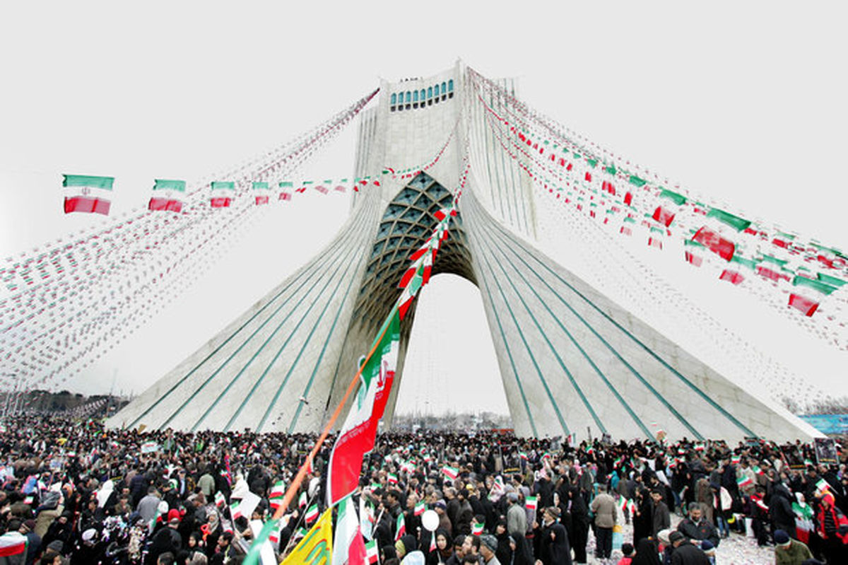مراسم چهلمین جشن پیروزی انقلاب اسلامی در سراسر کشور آغاز شد