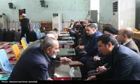 همزمان با آغاز دهه فجر طرح میز خدمت در شهرستان اندیمشک اجرا شد