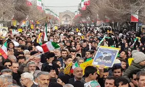 طنین شعارهای انقلابی در شهر دارالمومنین