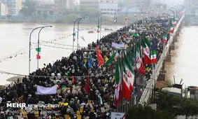 کارون خروشان نظاره‌گر خروش مردم/ خوزستان به رنگ انقلاب درآمد