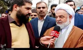 مسئولان باید قدر این نعمت «حضور مردم» را بدانند