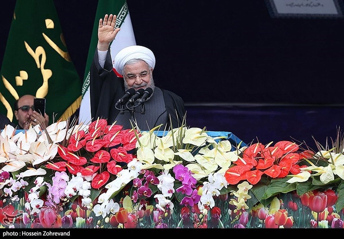 تقدیر روحانی از حضور مردم در جشن چهلمین سالگرد پیروزی انقلاب