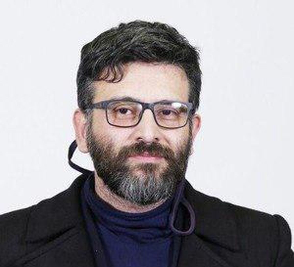 سیمرغ بهترین چهره‌پردازی به ایمان امیدواری برای فیلم «شبی که ماه کامل شد»