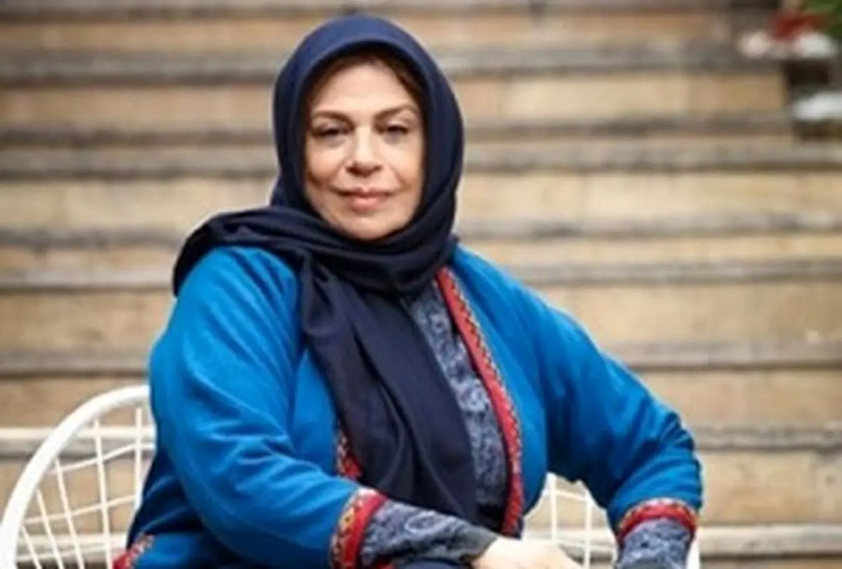 ادای احترام گوهر خیر اندیش به اسرا و آزادگان همراه بازیگران
