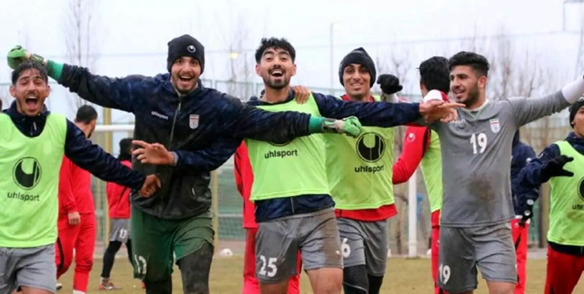 تمرین شاداب شاگردان کرانچار در هوای بارانی/بازى درون تيمى