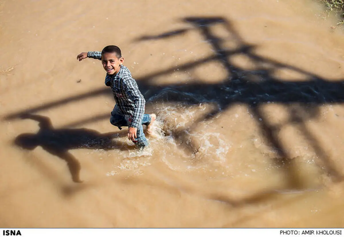 بارش باران در میناب/ تعطیلی مدارس بنا به تشخیص مدیران