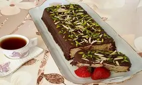 طرز تهیه کیک یخچالی با بیسکویت پتی بور با دو دستور متفاوت