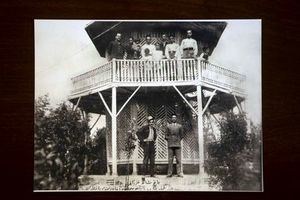 عمارت و باغ تاریخی نشاط +عکس