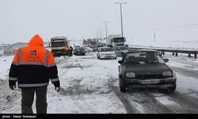 کولاک و مه در محورهای همدان/گردنه نورآباد مسدود شد