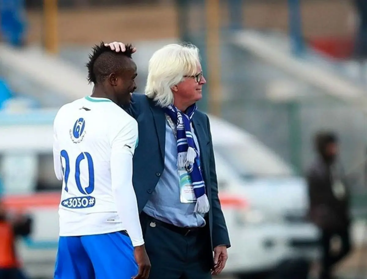 مهاجم استقلال به پرسپولیس کلید داد!